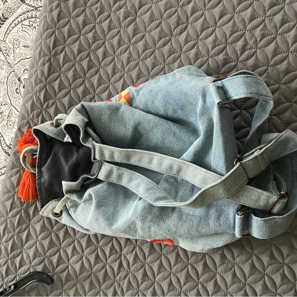 Colorful Embroidered Drawstring backpack Bag - Picture 5 of 5
